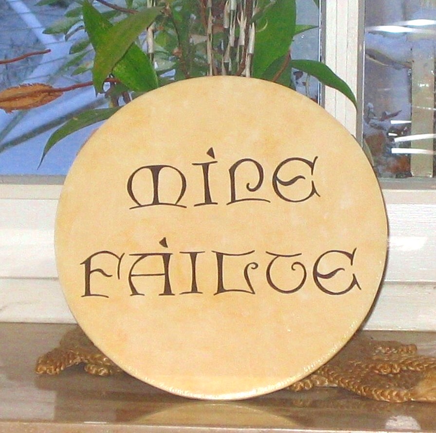 Trschild irisch Button Mile Failte