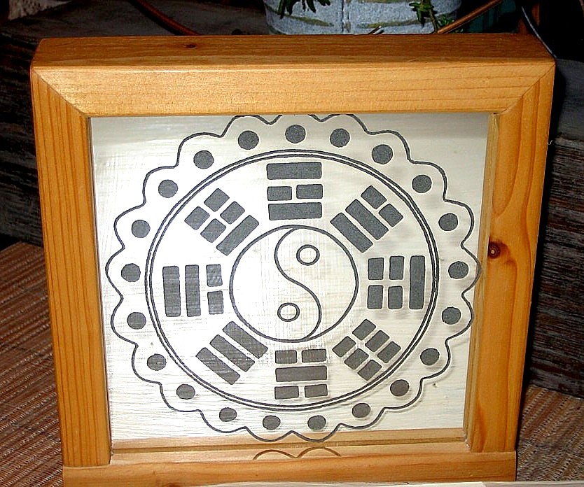 Spiegel Mandala Yin & Yang mit 8 Trigrammen