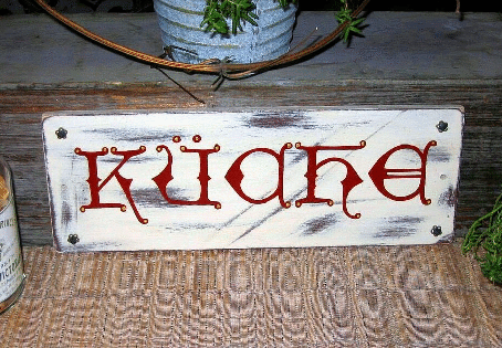 Trschild im Landhausdesign Kche